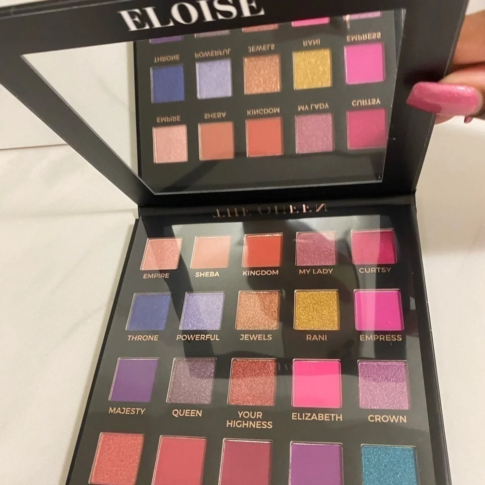2 for $20 Eloise ‘The Queen’ eyeshadow palette